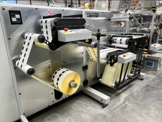 Flexo and label printing machine